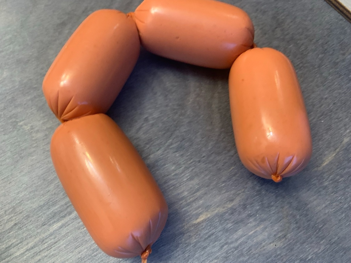 Как быстро и легко очищать сосиски: секреты от шефа