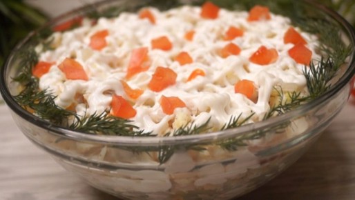 Салат "Гости в шоке": неожиданный хит, который удивит ваших гостей