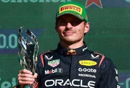 Макс Ферстаппен продолжает восходить в списке богатейших нидерландцев