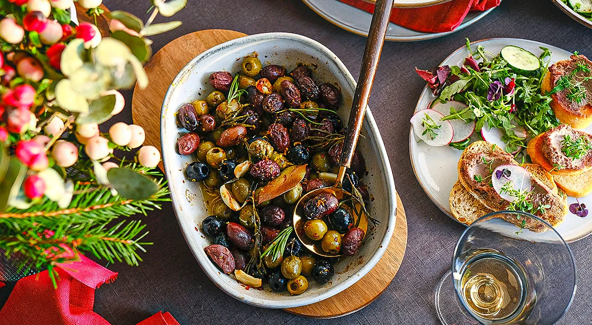 Тёплая закуска из оливок: вкус Средиземноморья на вашем столе