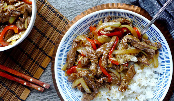 Нежная говядина на сковороде: секреты ресторанного блюда