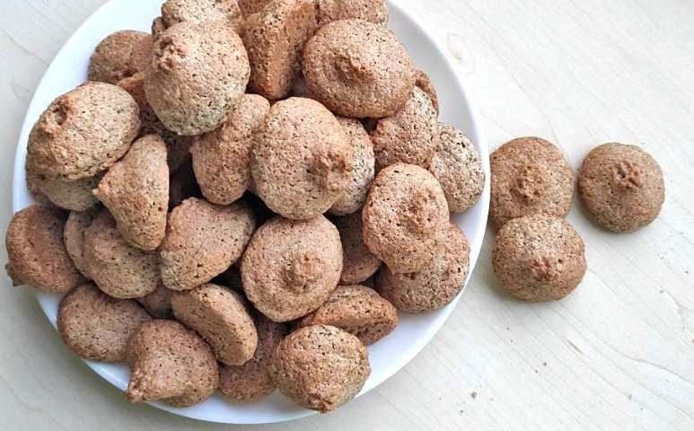 Хрустящее печенье из подсолнечной муки без сахара и глютена