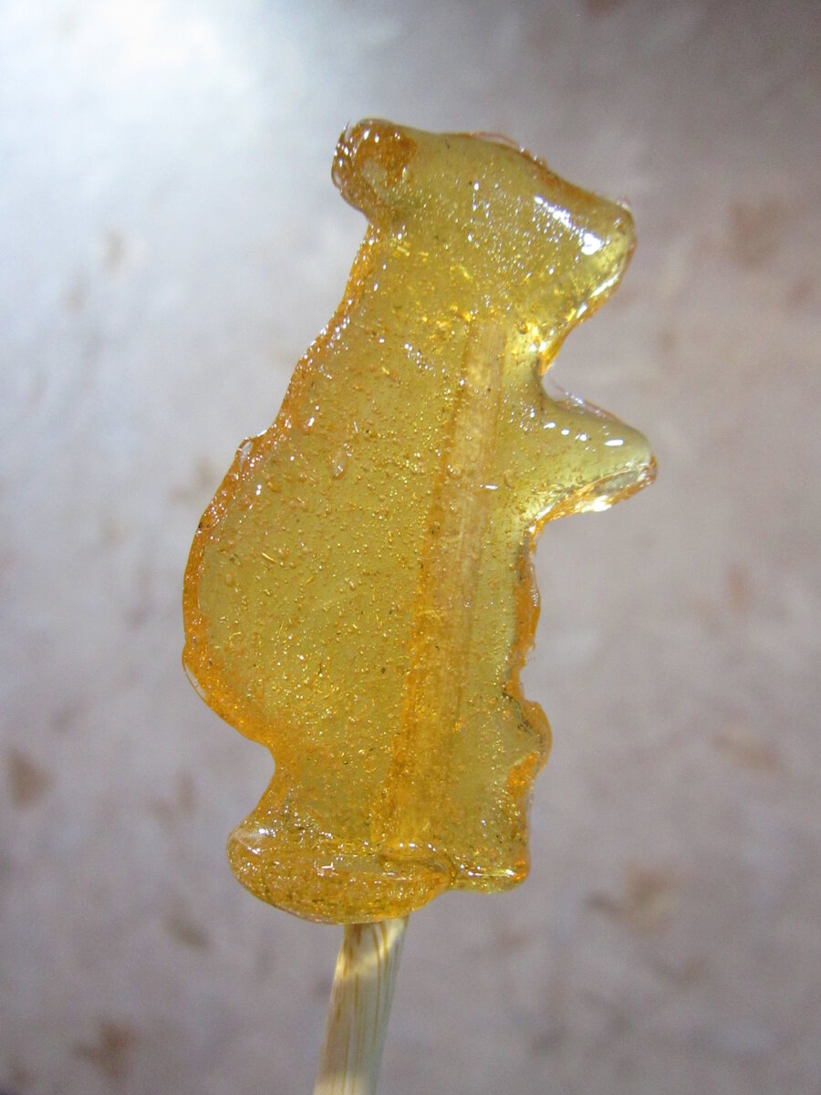 Воспоминания детства: как самостоятельно сделать карамельных петушков