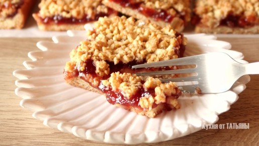 Постная выпечка: тертый пирог без яиц и молока на каждый день