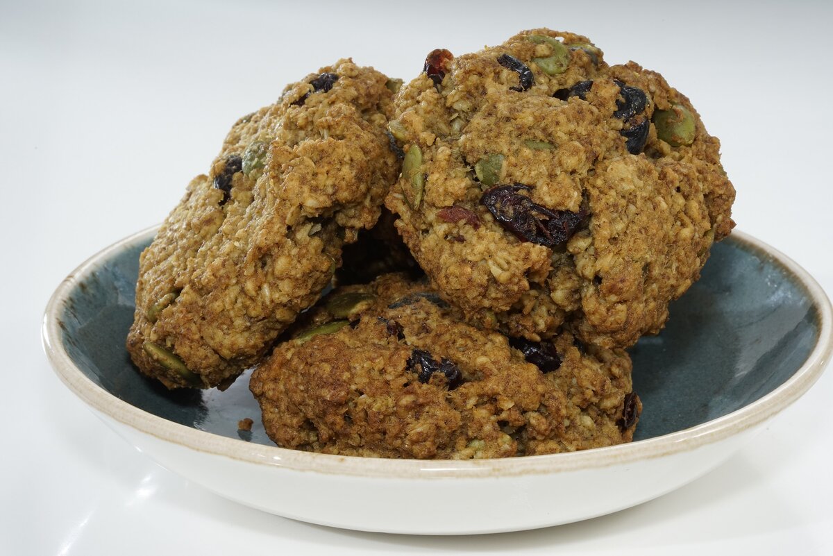 Как легко приготовить постное овсяное печенье с клюквой и тыквенными семечками